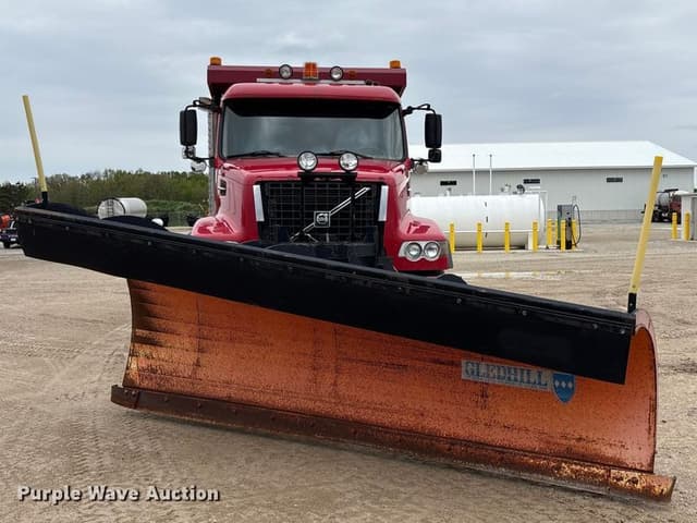 Image of Volvo VHD equipment image 1