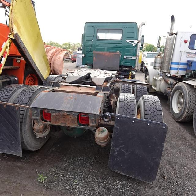 Image of Volvo VHD equipment image 4