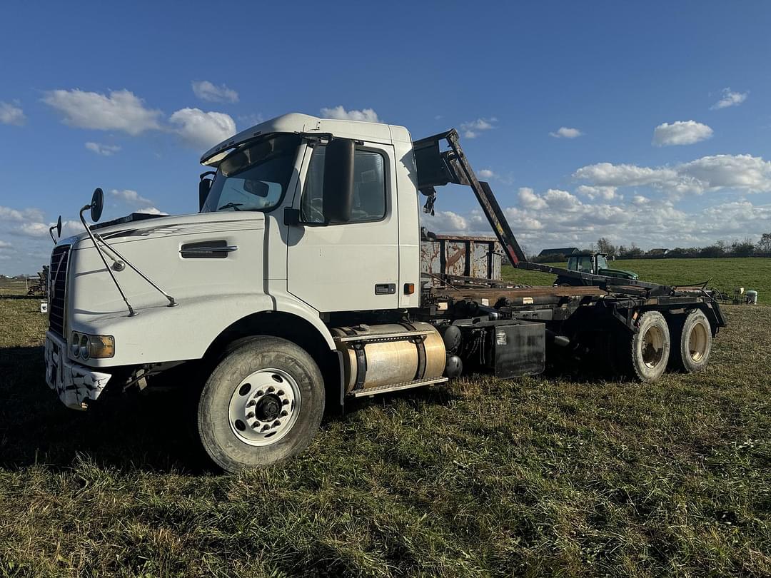 Image of Volvo VHD64B200 Primary image