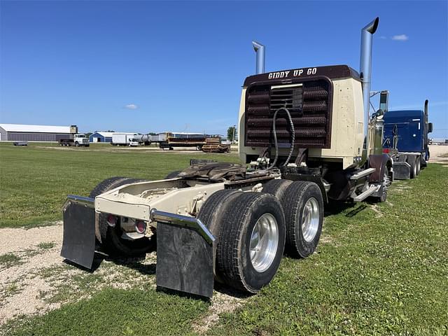 Image of Western Star 4900EX equipment image 4