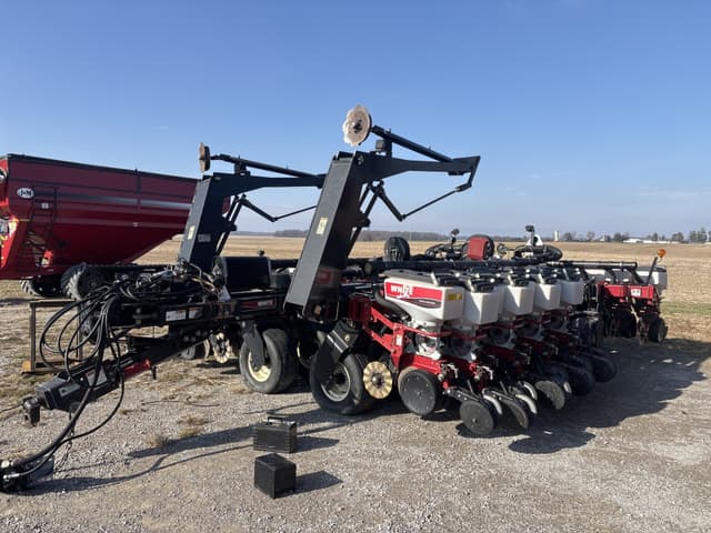 Image of White 8531 equipment image 4