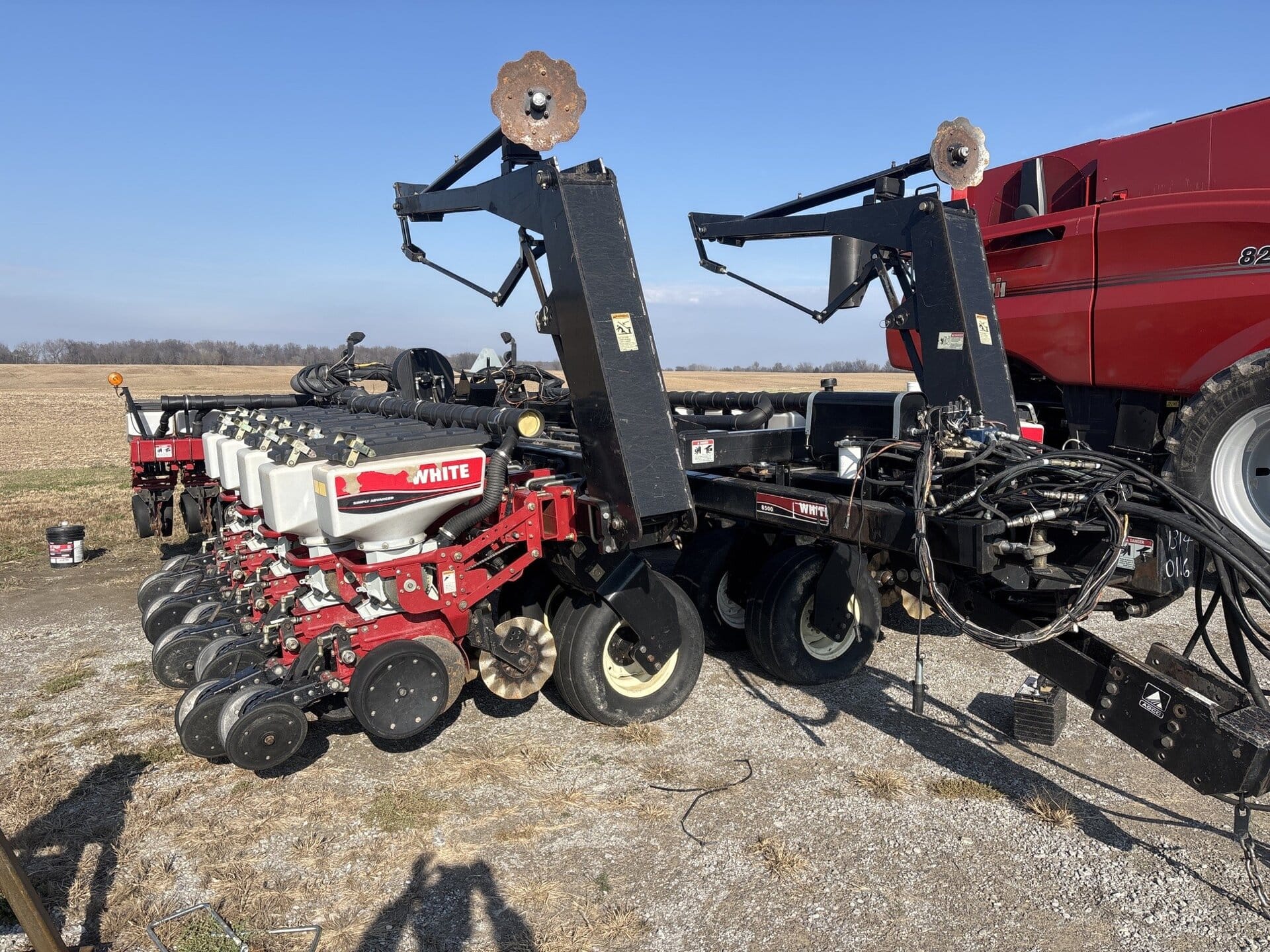 2003 White 8531 Image