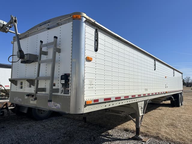 Image of Wilson Pacesetter equipment image 1