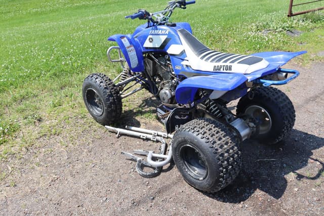 Image of Yamaha Raptor 660 equipment image 3