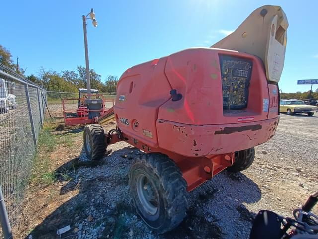 Image of JLG 400S equipment image 4