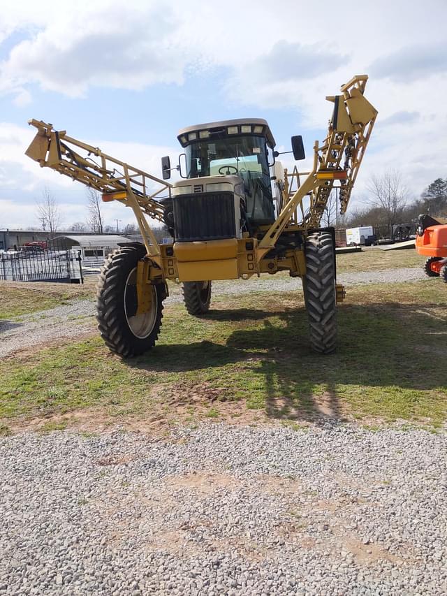 Image of Ag-Chem RoGator 864 equipment image 1