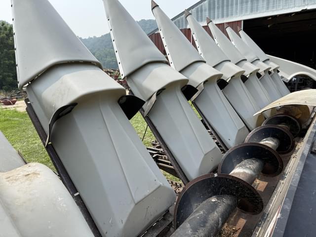 Image of AGCO 3000 equipment image 4