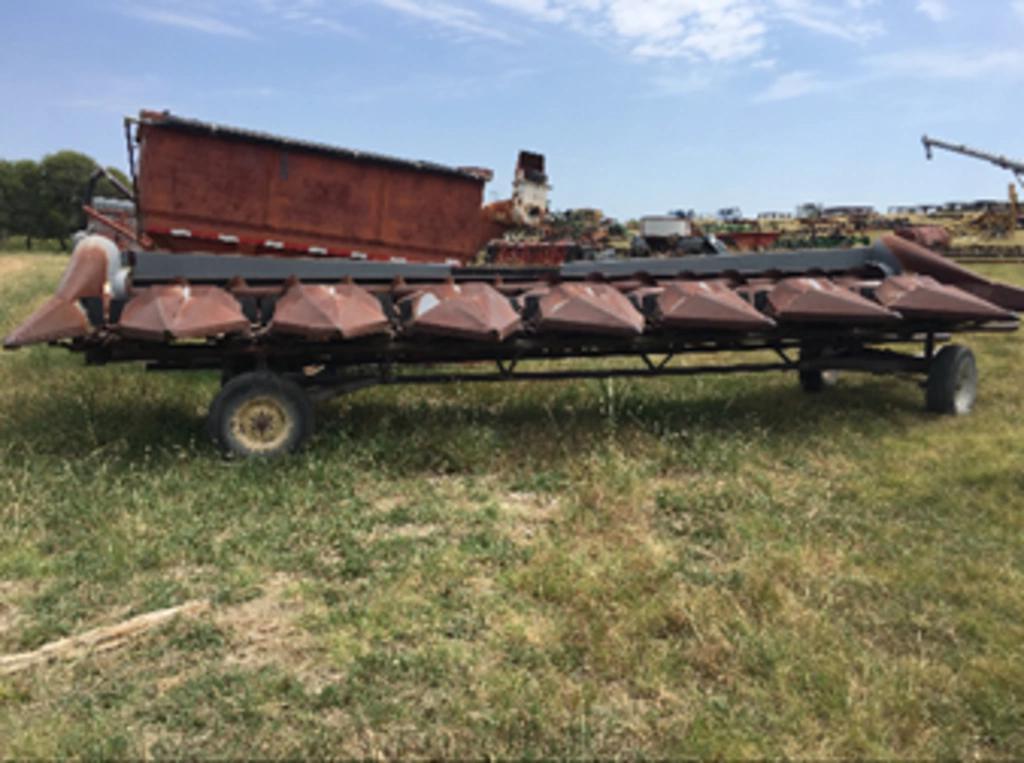 Image of Allis Chalmers 838N Image 0