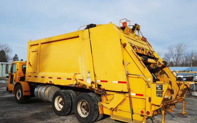 Image of Autocar Xpeditor equipment image 2