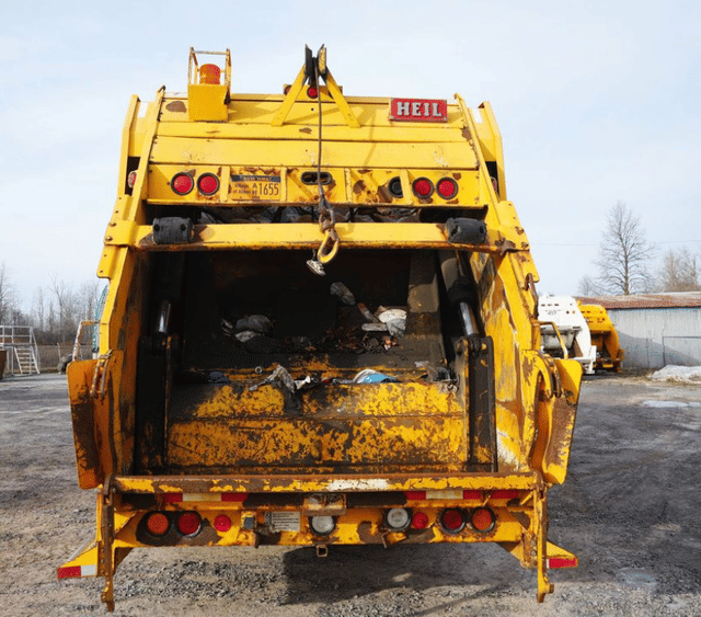 Image of Autocar Xpeditor equipment image 3