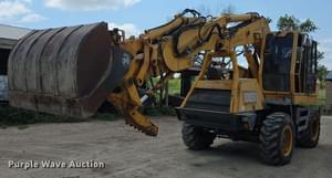 2004 Badger 1085D Image