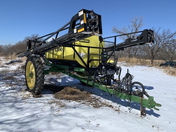 Main image Bestway Field Pro III 1200