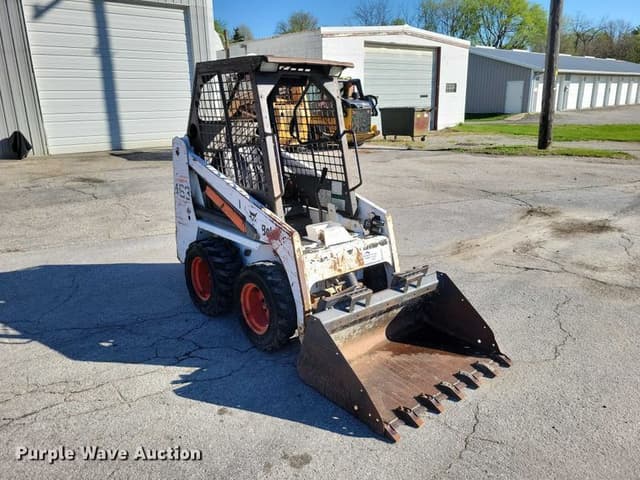 Image of Bobcat 463 equipment image 2