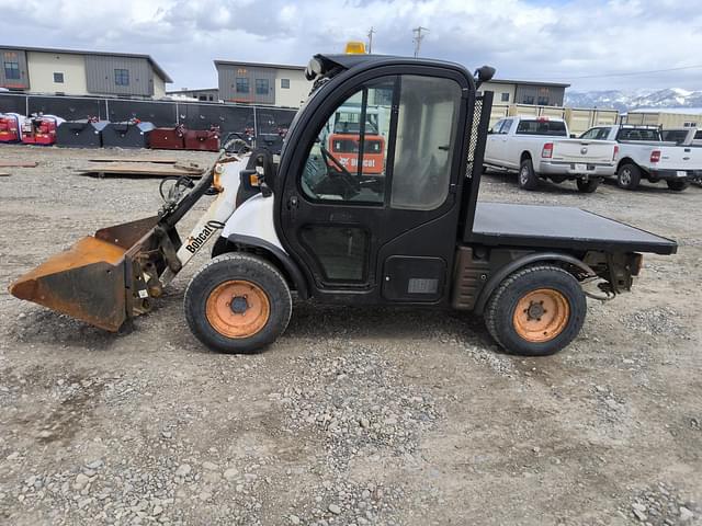 Image of Bobcat Toolcat 5600 equipment image 2