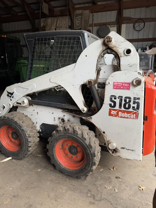 Image of Bobcat S185 equipment image 3