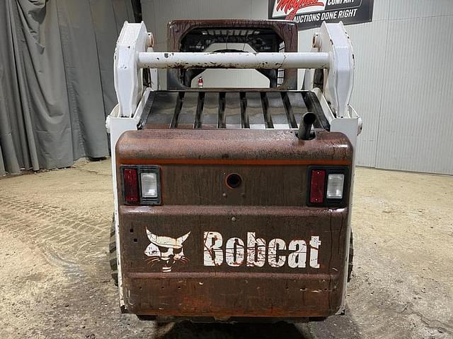 Image of Bobcat S185 equipment image 3