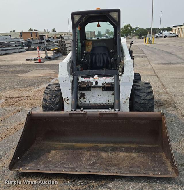 Image of Bobcat S220 equipment image 1