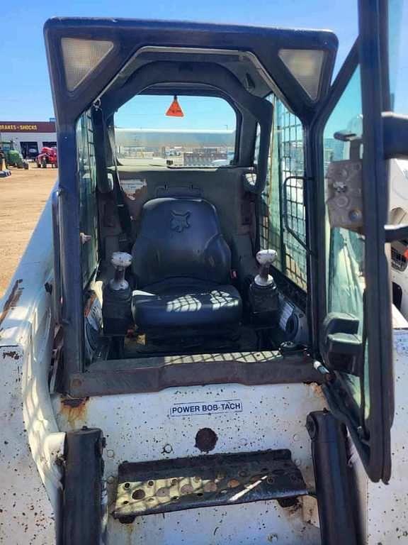 Image of Bobcat S250 equipment image 2