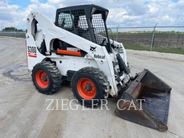 Image of Bobcat S300 equipment image 1