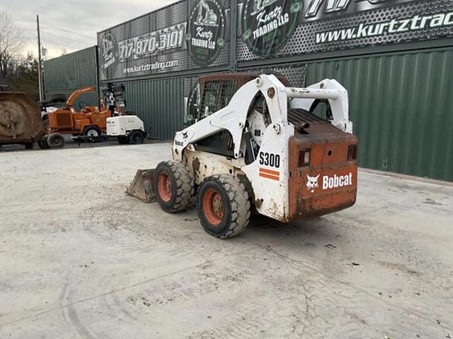 Image of Bobcat S300 equipment image 1