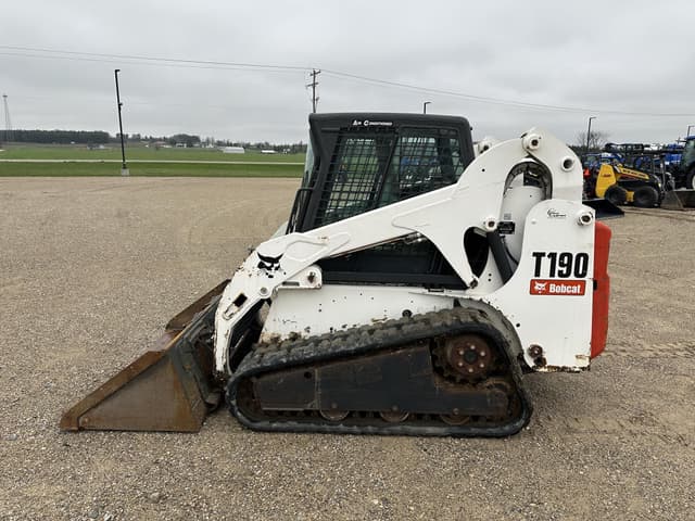 Image of Bobcat T190 equipment image 1