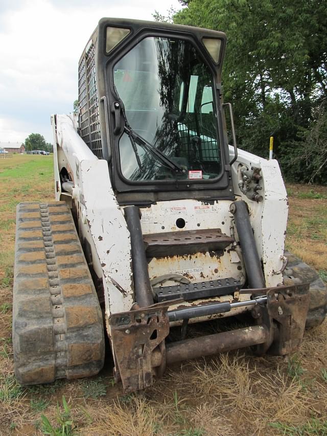 Image of Bobcat T250 equipment image 3