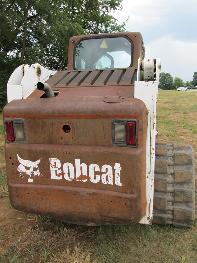 Image of Bobcat T250 equipment image 4