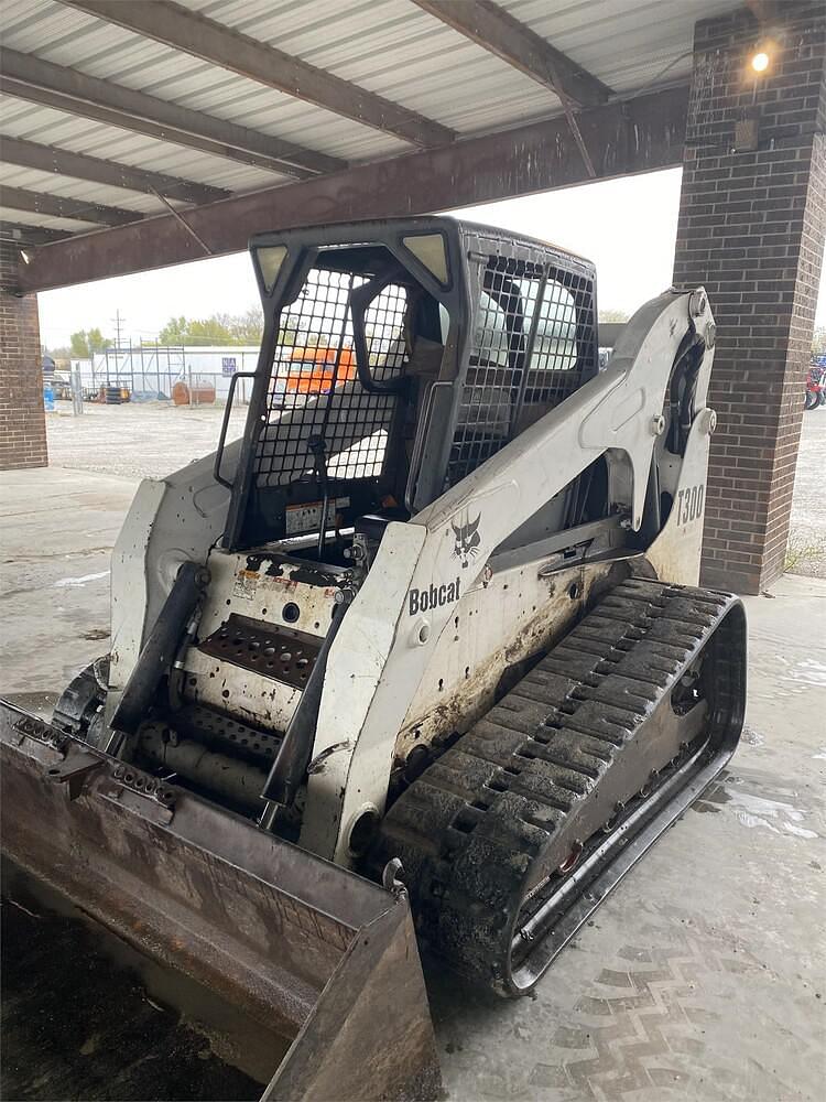 Image of Bobcat T300 Image 1