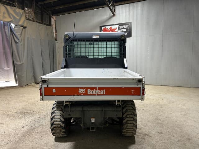 Image of Bobcat Toolcat 5600 equipment image 2