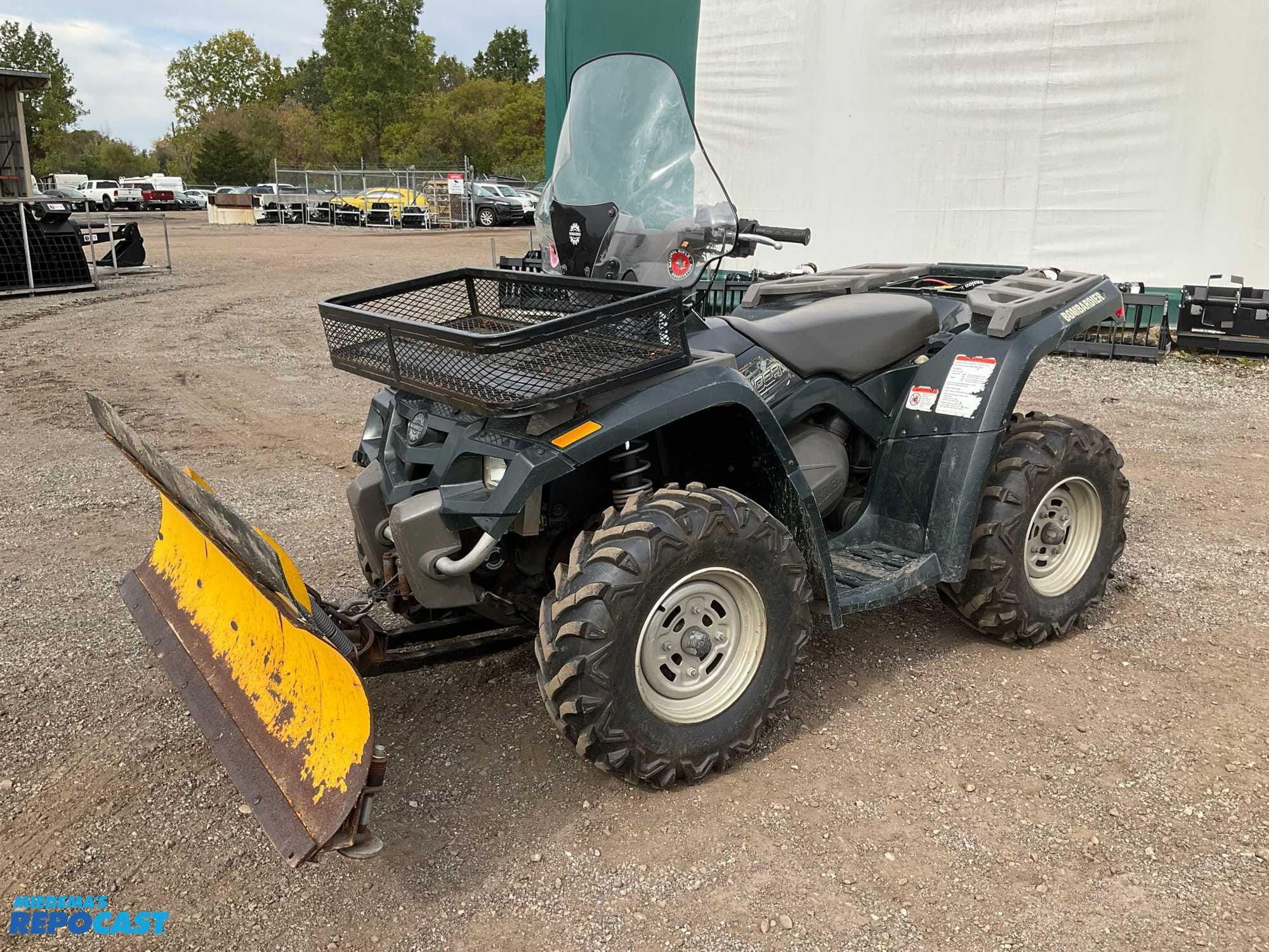 Main image Bombardier Outlander 400