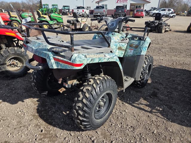 Image of Bombardier Outlander equipment image 3