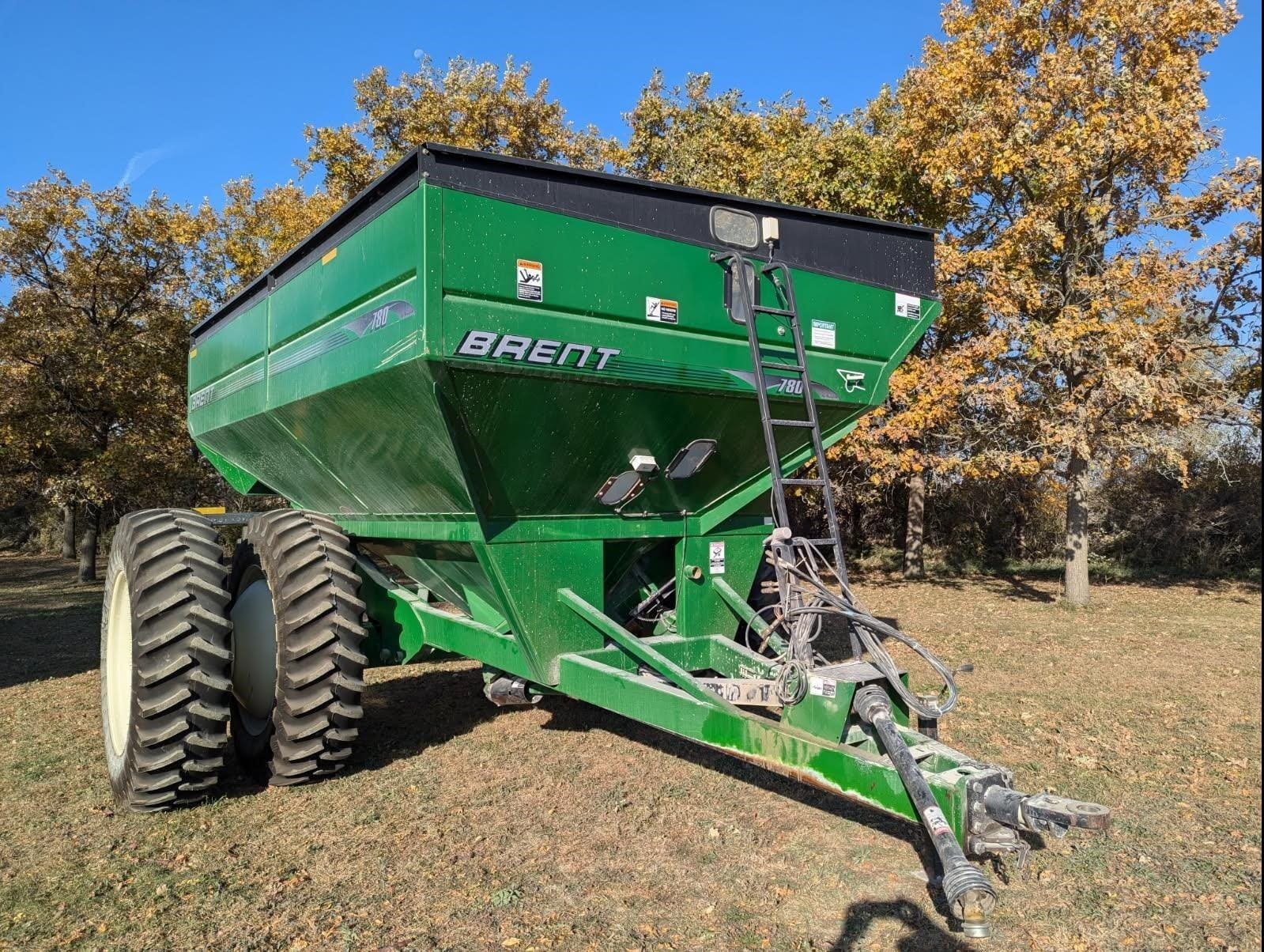 2004 Brent 780 Equipment Image0