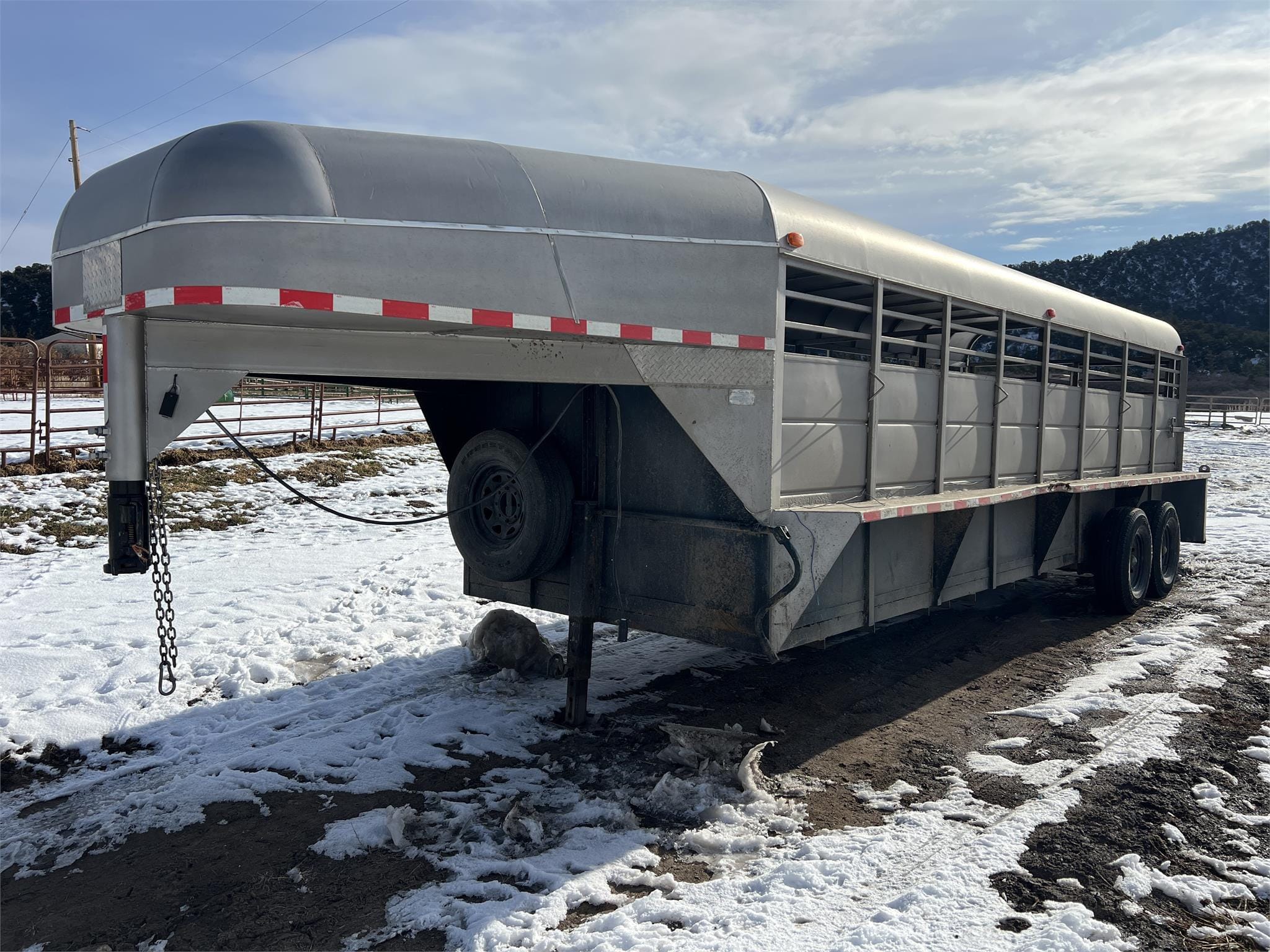 Main image Calico 22'