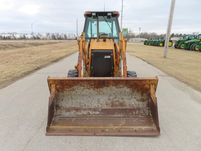 Image of Case 570M XT equipment image 3