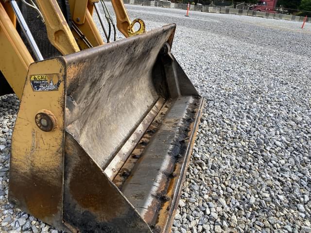 Image of Case 570MXT equipment image 4