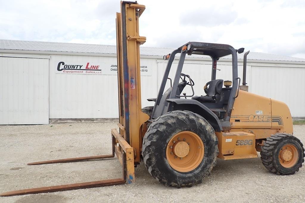 2004 Case 588G Equipment Image0