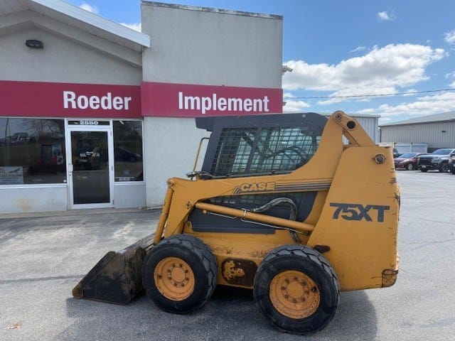 2004 Case 75XT Equipment Image0