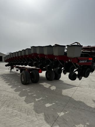 Image of Case IH 1200 equipment image 3