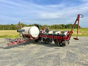 2004 Case IH 1200 Image