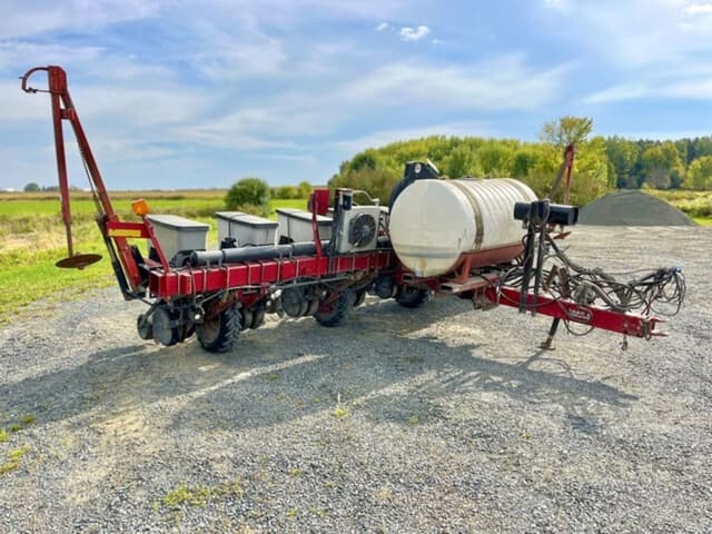 Image of Case IH 1200 equipment image 1