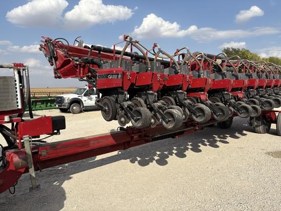 Image of Case IH 1200 equipment image 2