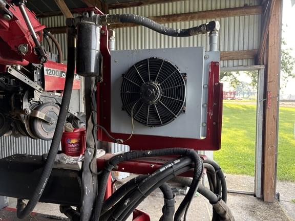 Image of Case IH 1200 equipment image 4