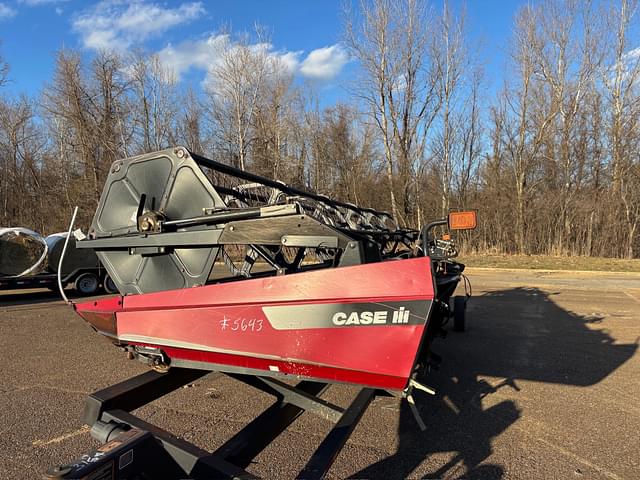 Image of Case IH 2052 equipment image 2