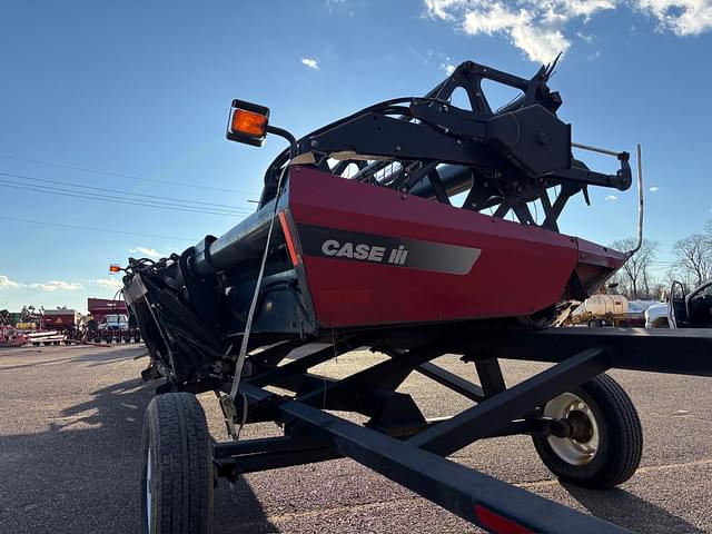 Image of Case IH 2052 equipment image 3