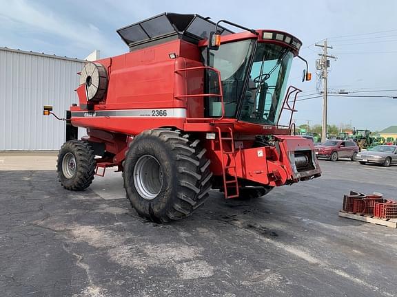 Image of Case IH 2366 equipment image 2