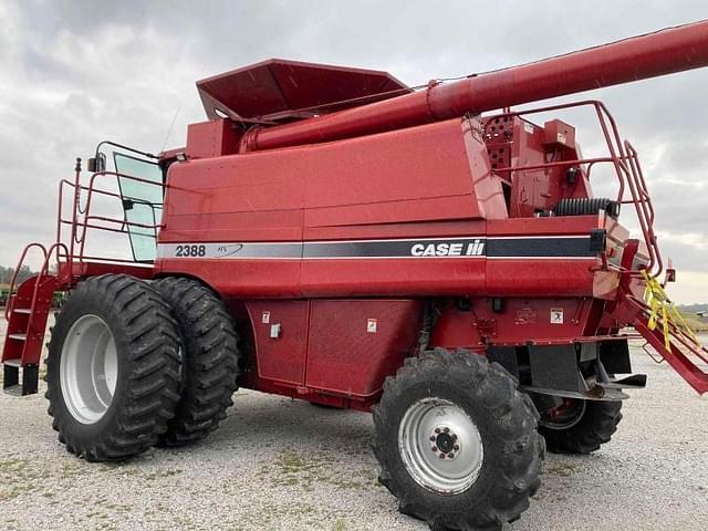 Image of Case IH 2388 equipment image 3