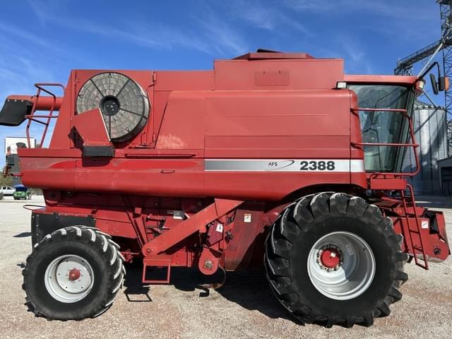 Image of Case IH 2388 equipment image 3