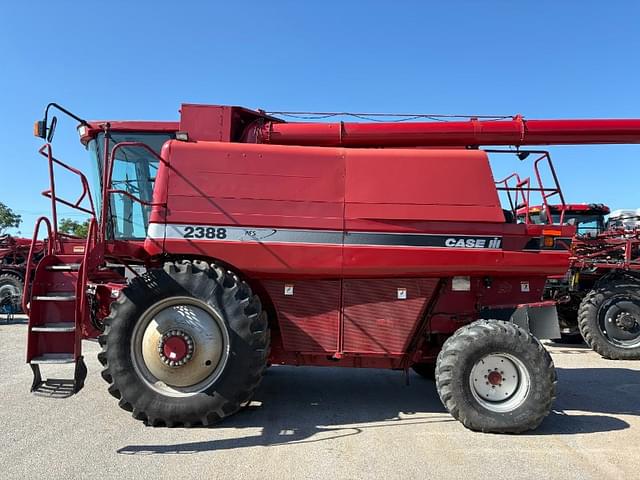 Image of Case IH 2388 equipment image 2