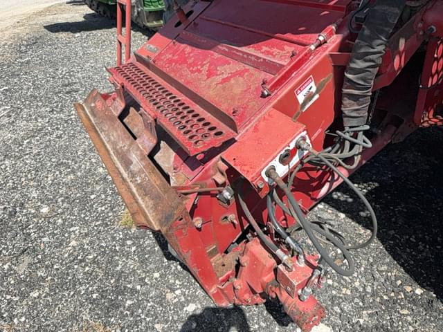 Image of Case IH 2388 equipment image 3