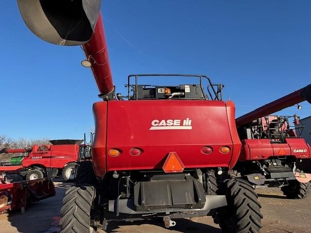 Image of Case IH 8010 equipment image 3